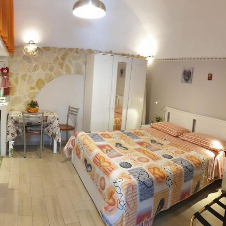 Giovanni S Little House คาตาเนีย ภายนอก รูปภาพ